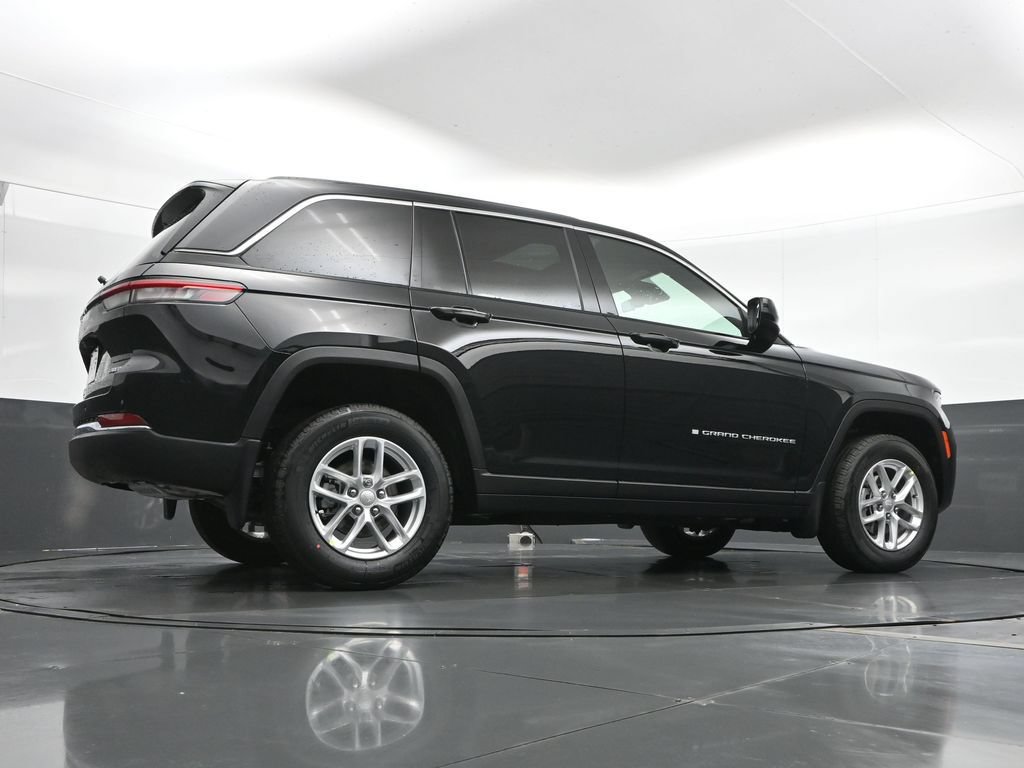 New 2026 Jeep Grand Cherokee Laredo X AWD/4WD image 48