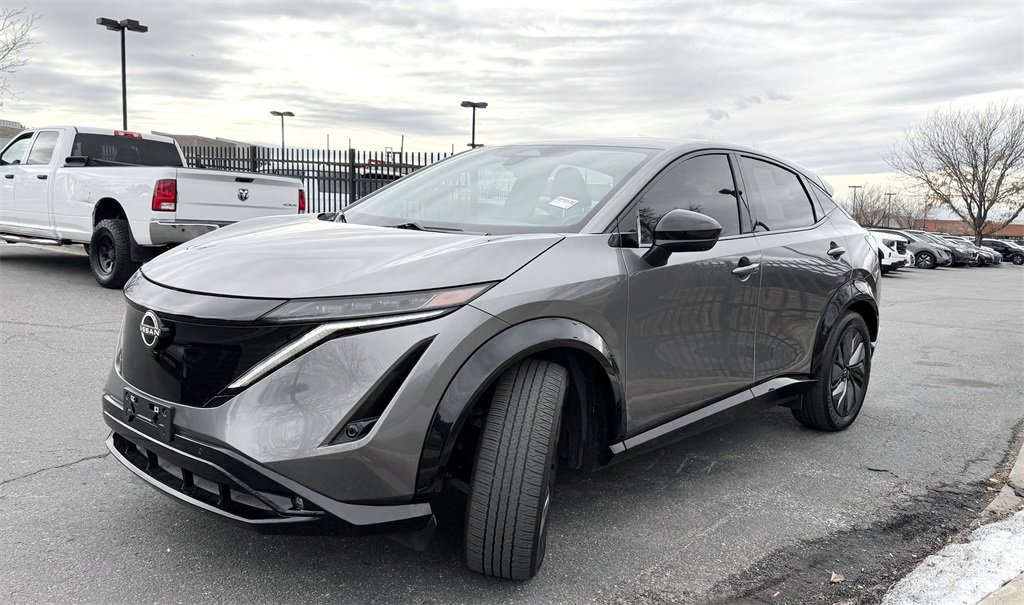Used 2023 Nissan Ariya AWD image 4
