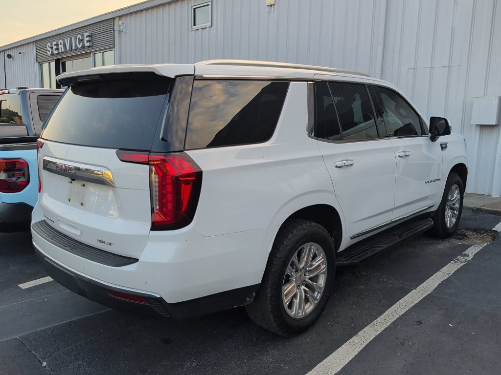 Used 2022 GMC Yukon SLT w/ SLT Luxury Package RWD image 4