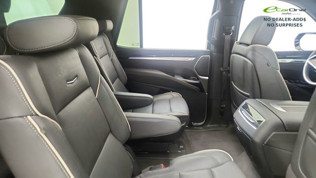 Used 2025 Cadillac Escalade Sport w/ Touring Package AWD/4WD image 26