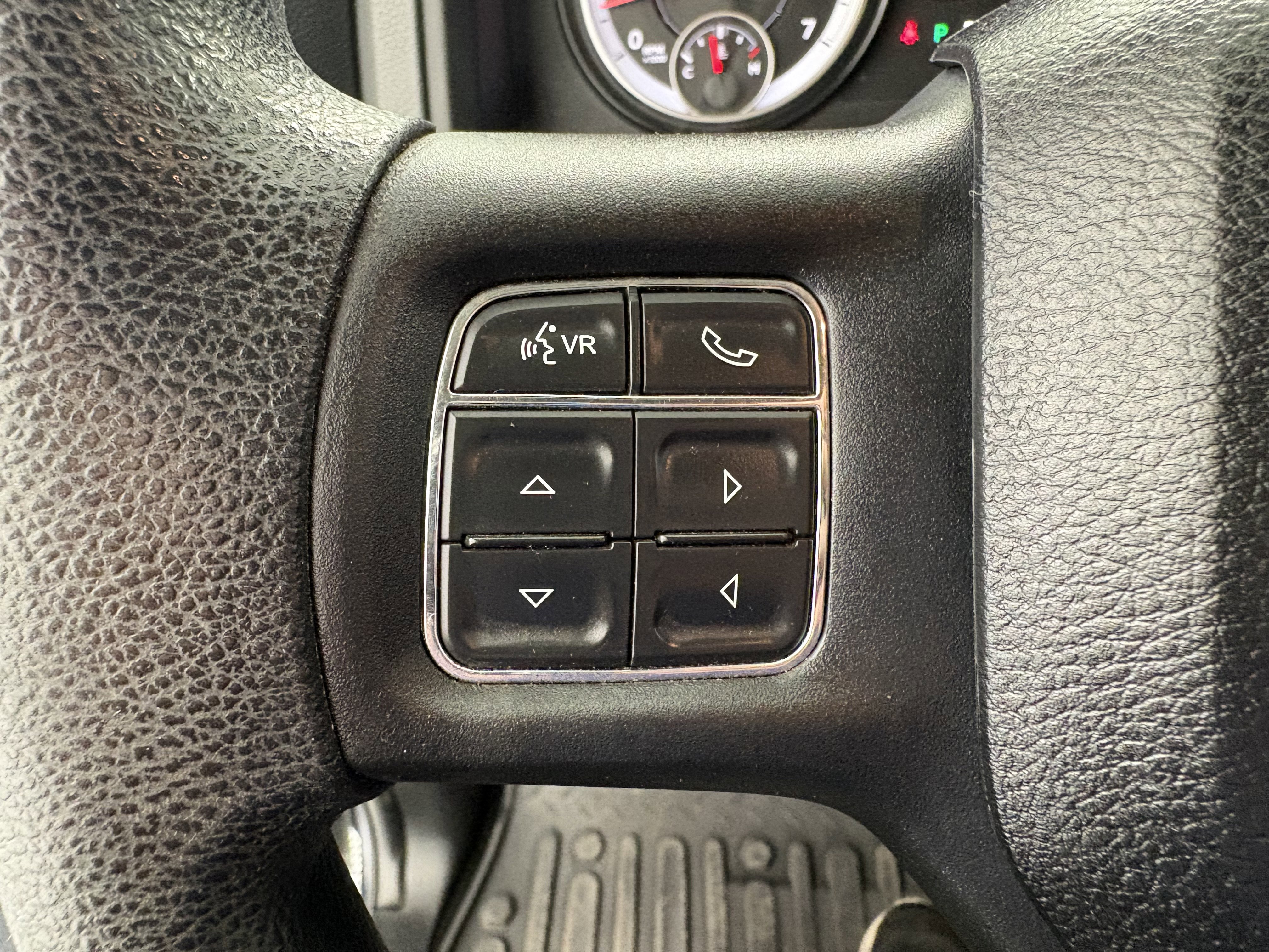 Used 2015 RAM 1500 Express AWD/4WD image 16