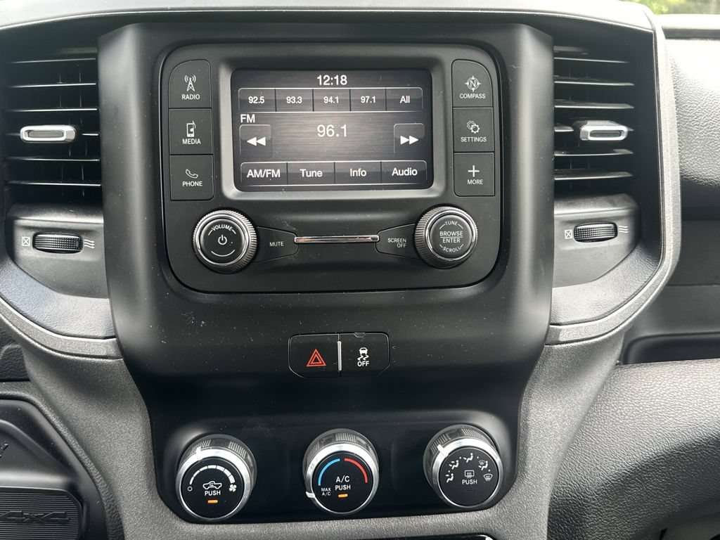 Used 2024 RAM 5500 Tradesman w/ Chrome Appearance Group AWD/4WD image 25