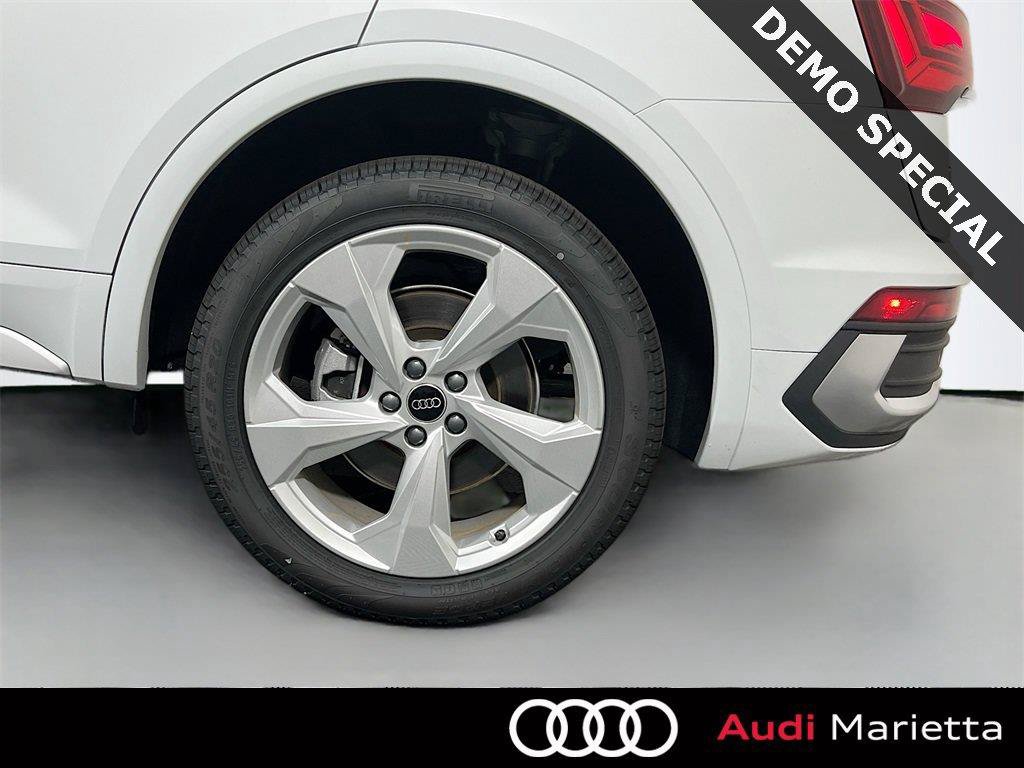 New 2025 Audi Q5 2.0T Premium Plus AWD/4WD image 34