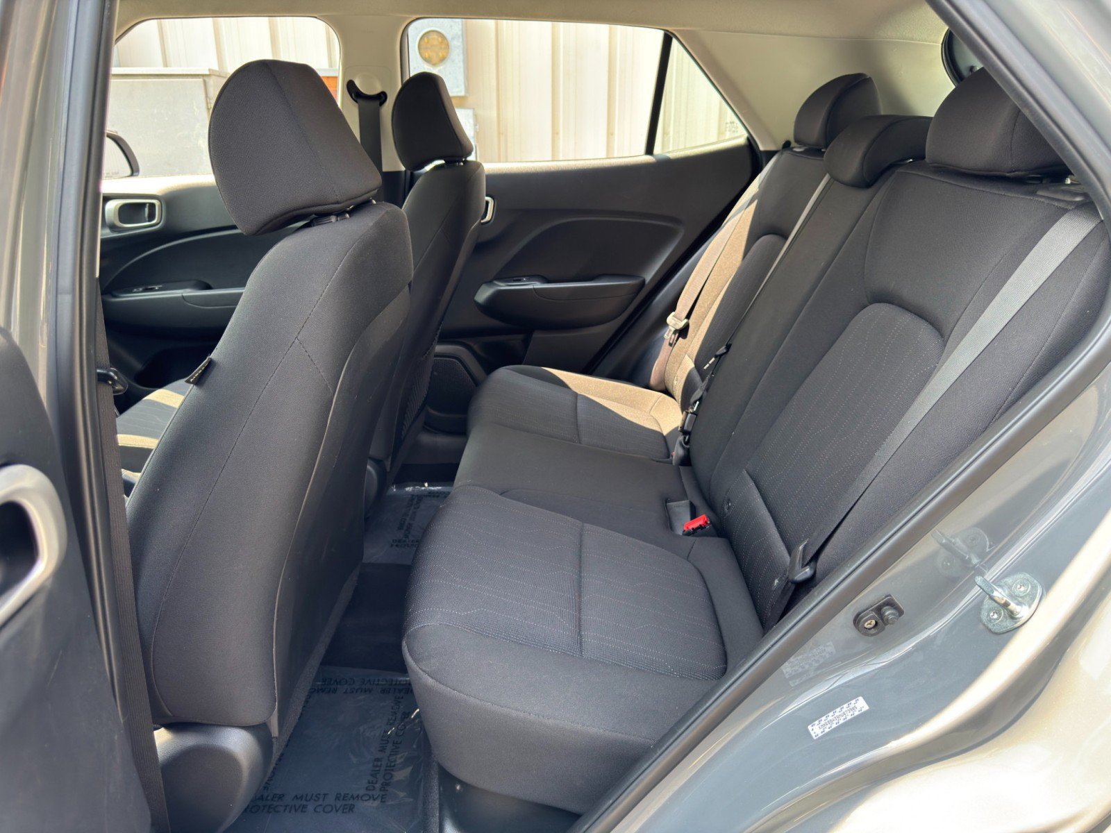 Used 2021 Hyundai Venue SE FWD image 32