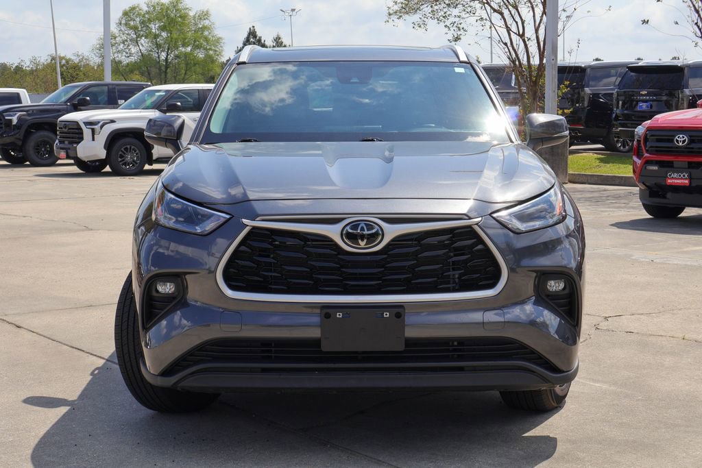Used 2024 Toyota Highlander XLE image 29