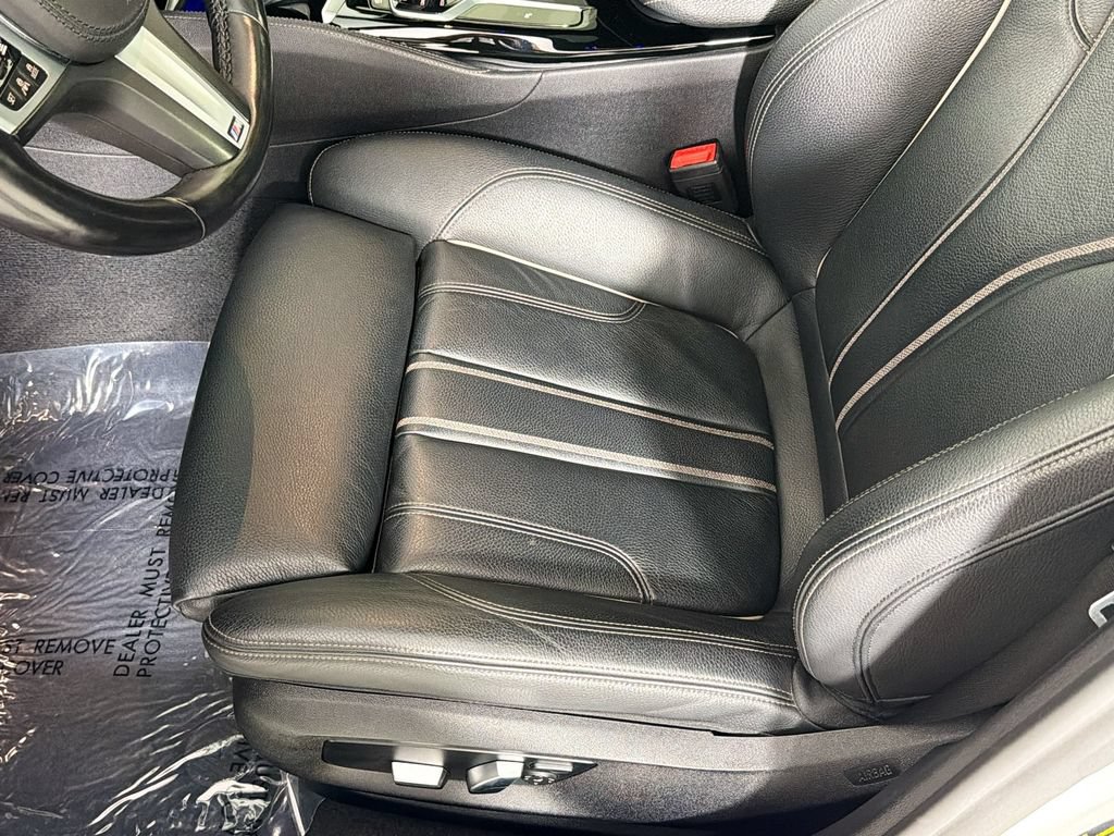 Used 2021 BMW 540i w/ M Sport Package RWD image 19