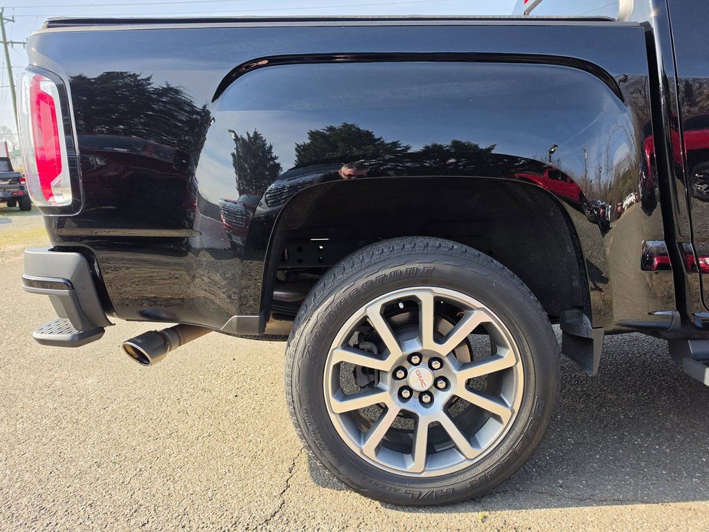 Used 2021 GMC Canyon Denali image 13