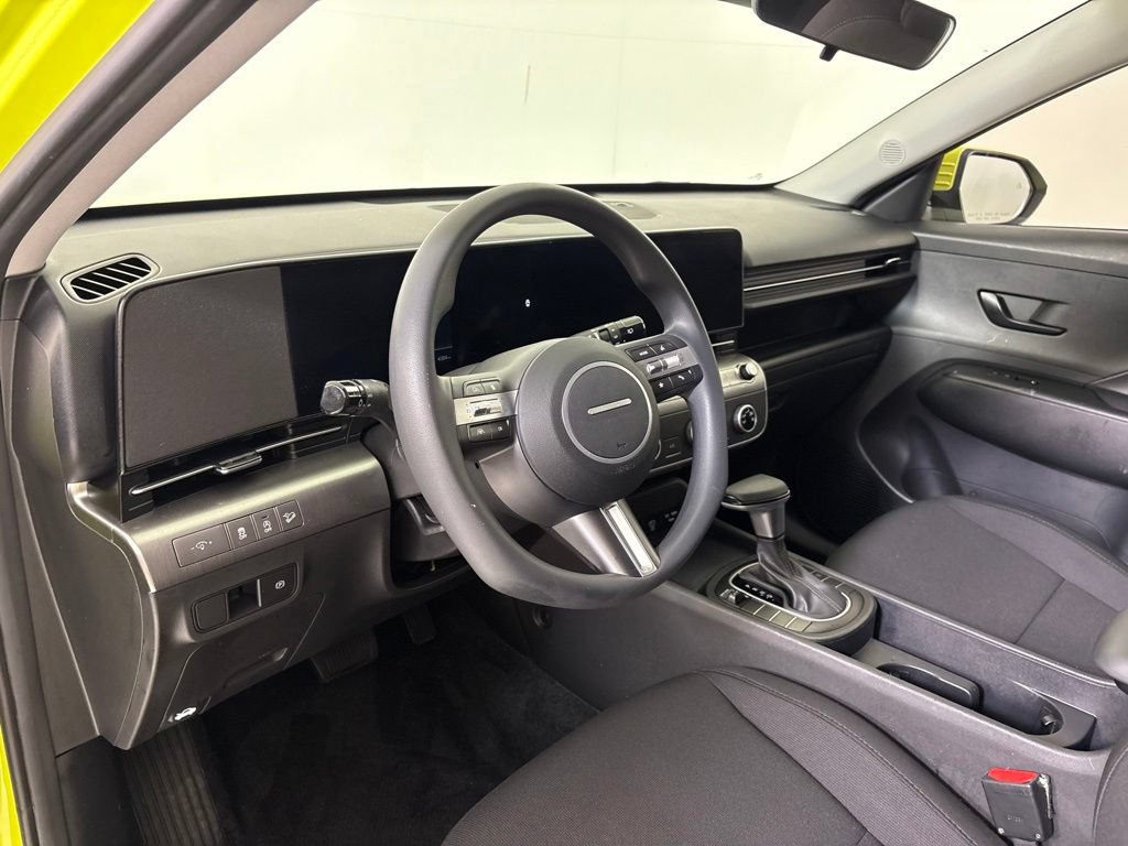 Used 2025 Hyundai Kona SE FWD image 16
