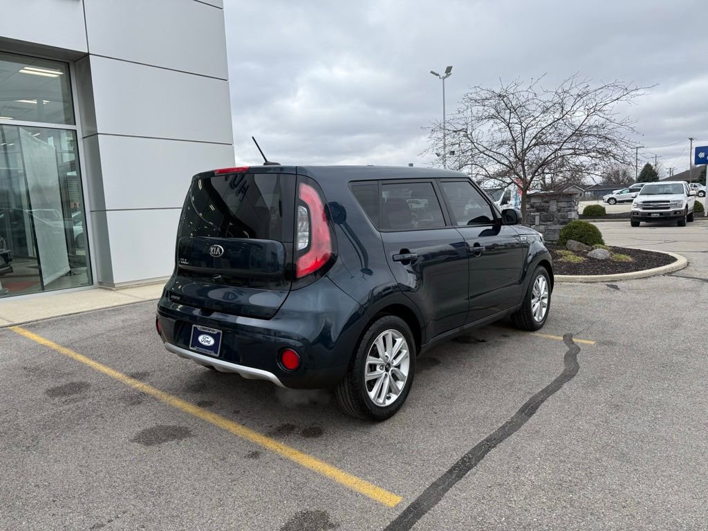 Used 2017 Kia Soul + image 35