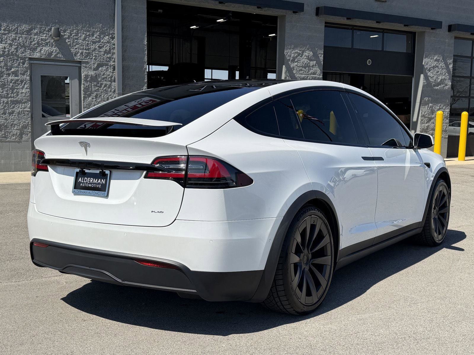 Used 2022 Tesla Model X Plaid image 46