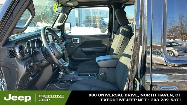 Used 2021 Jeep Gladiator Willys image 10