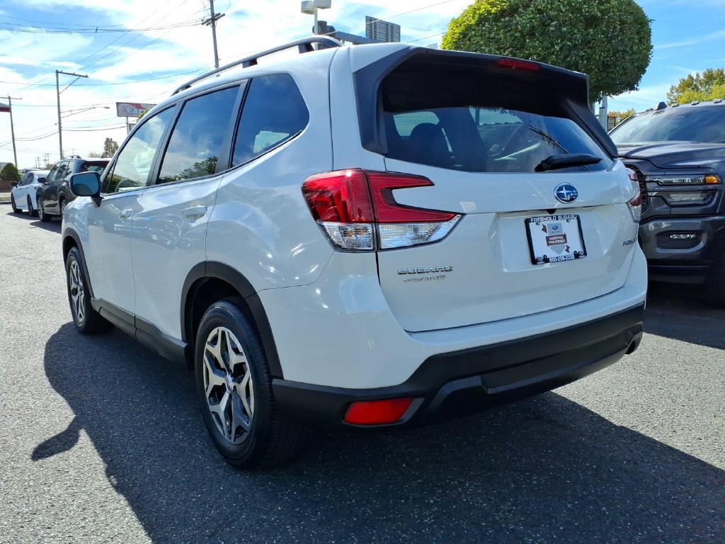 Certified 2023 Subaru Forester Premium AWD/4WD image 23