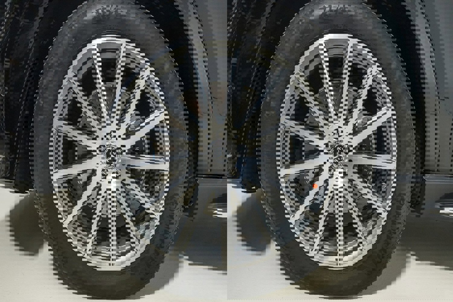 Used 2024 Mercedes-Benz GLS 580 4MATIC image 14