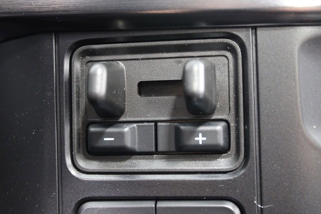 New 2026 Ford F250 Lariat w/ Chrome Package image 49