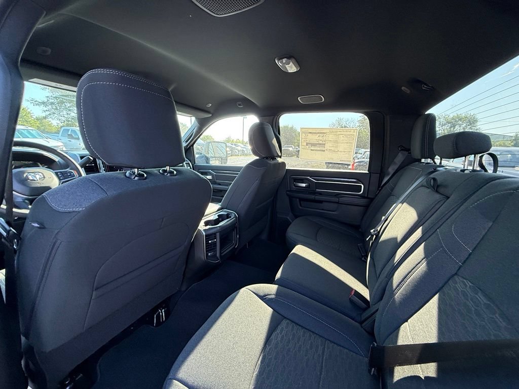New 2027 RAM 2500 Big Horn AWD/4WD image 25