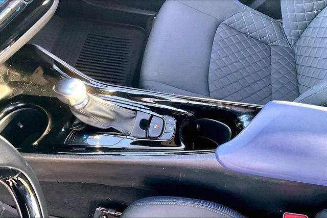 Used 2022 Toyota C-HR XLE image 15