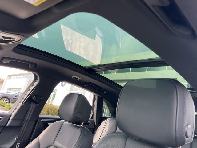 Used 2023 Porsche Macan image 29