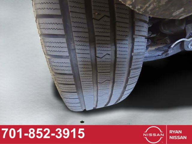 Used 2023 Jeep Grand Cherokee L Laredo image 24