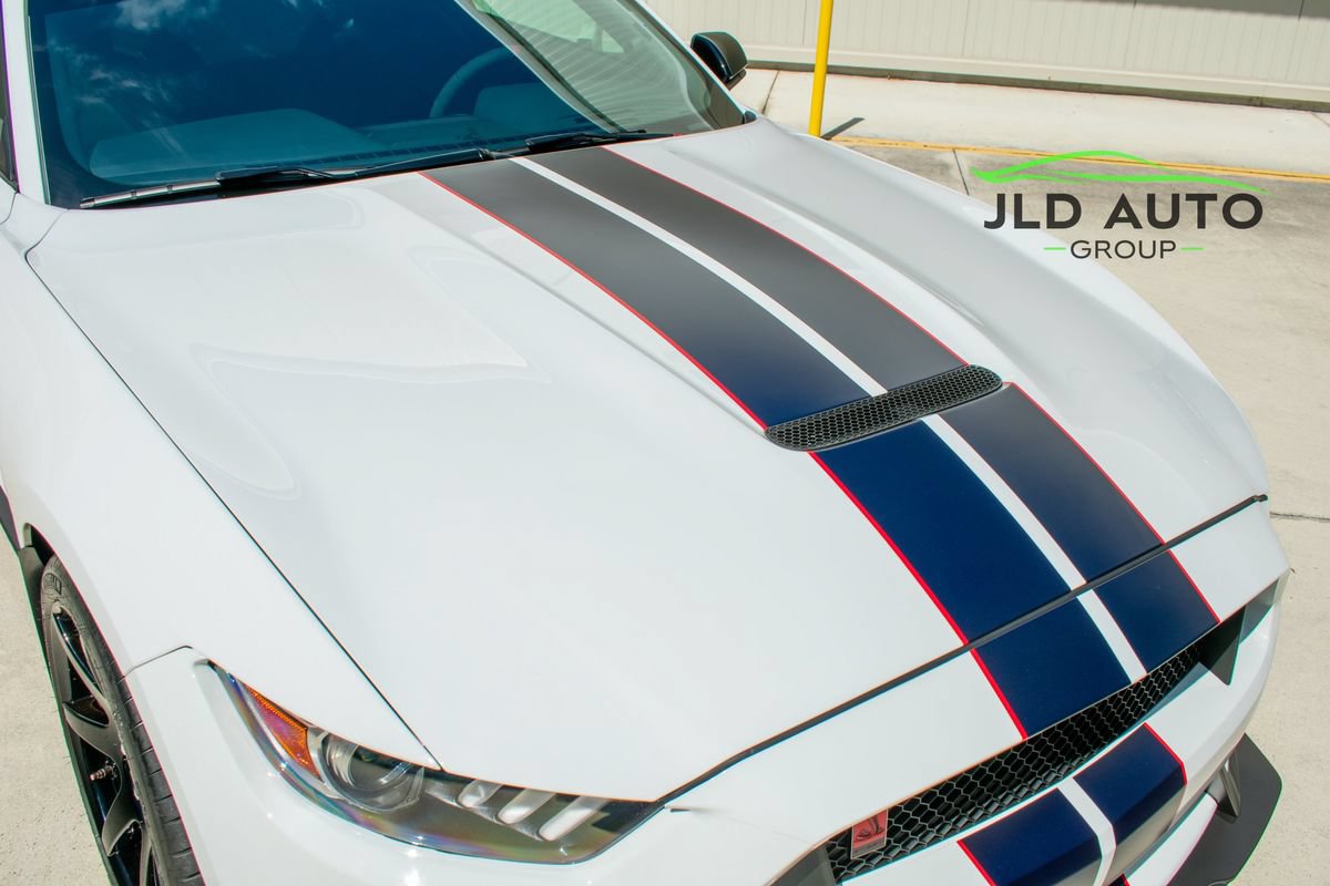 Used 2019 Ford Mustang Shelby GT350R w/ GT350R Equipment Group 920A RWD image 32