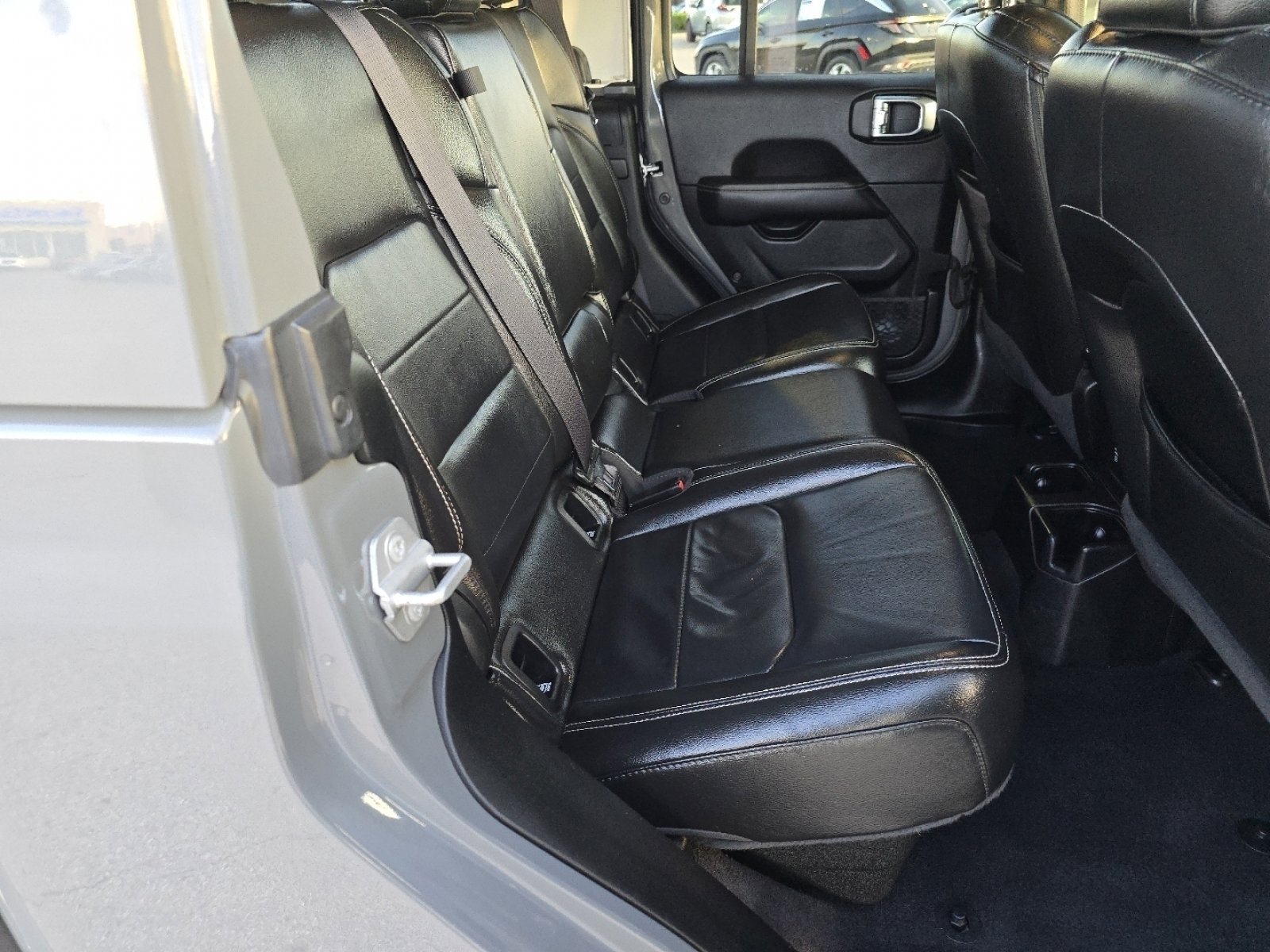 Used 2020 Jeep Gladiator Overland image 24