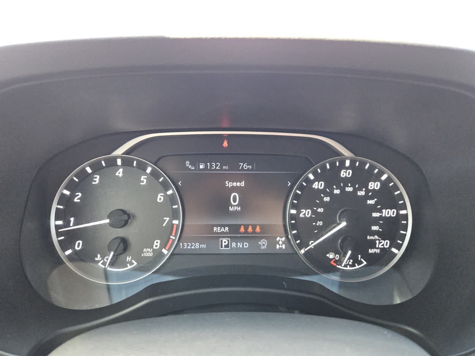 Used 2025 Nissan Frontier SV AWD/4WD image 14