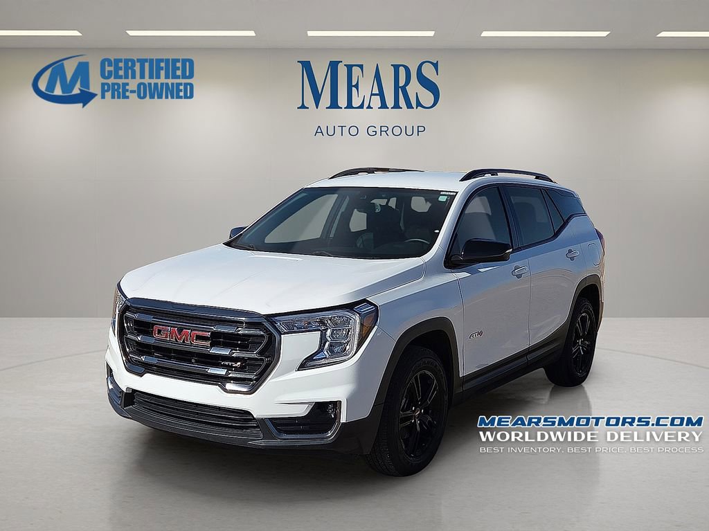 Used 2023 GMC Terrain AT4