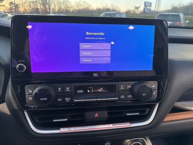 Used 2025 Toyota Grand Highlander FWD image 11