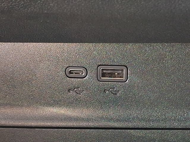 Used 2026 Chevrolet Equinox LT FWD image 24