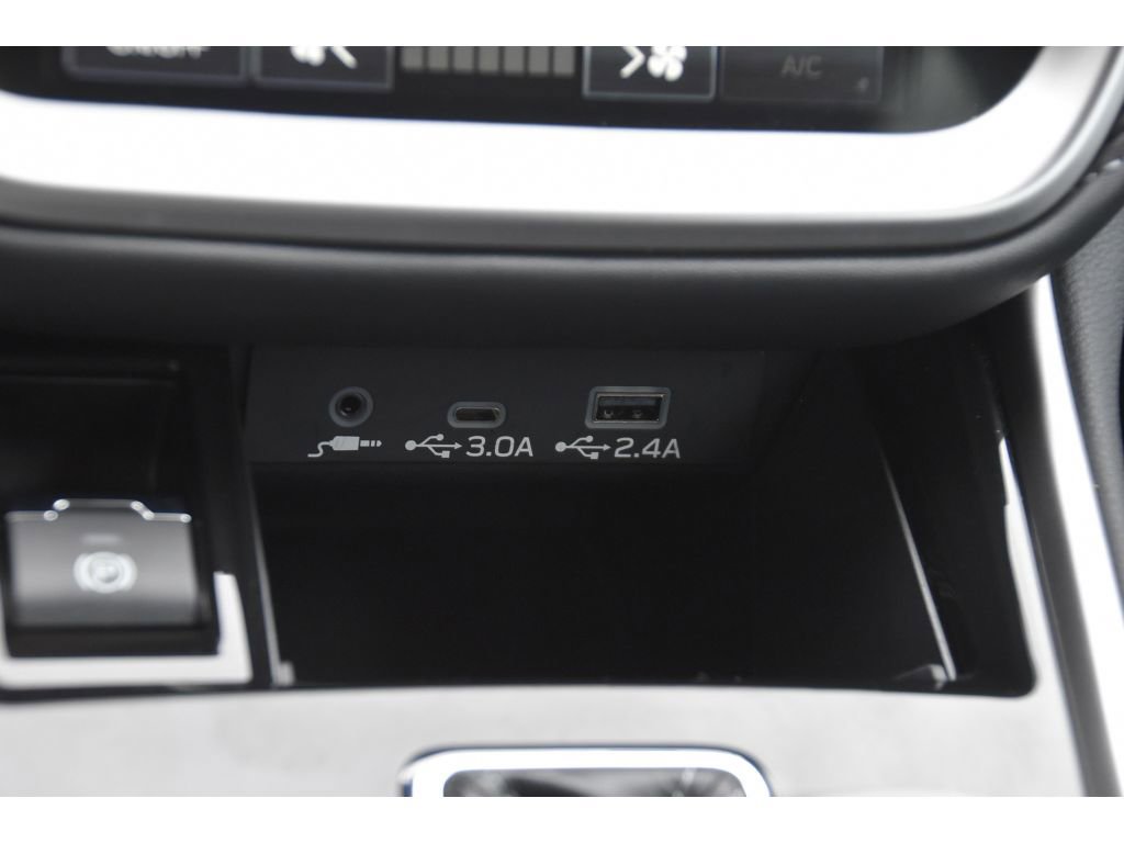 Certified 2025 Subaru Outback Premium image 37