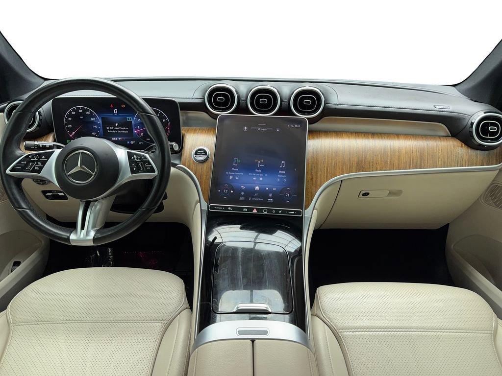 Used 2024 Mercedes-Benz GLC 300 4MATIC image 16