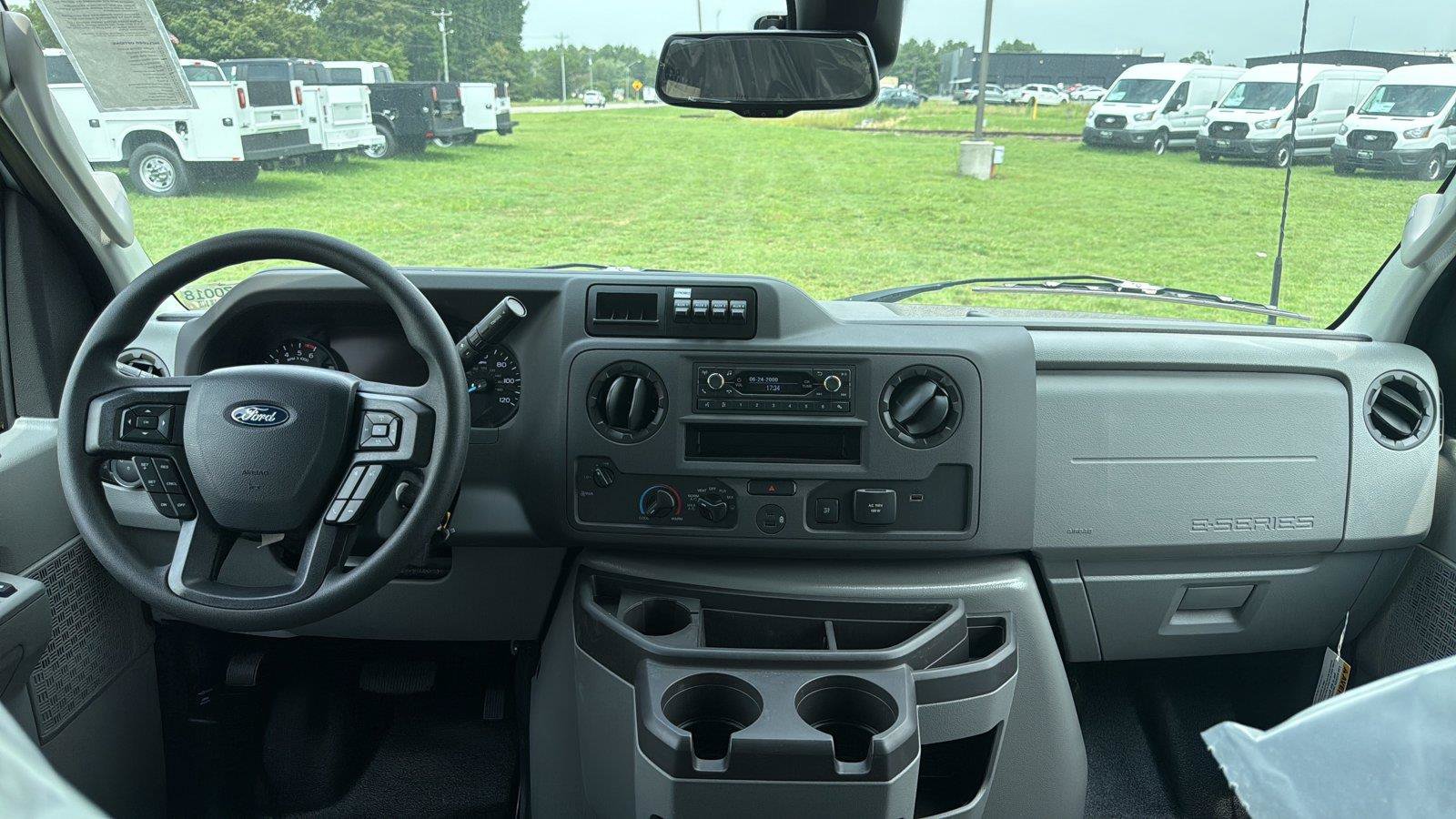 New 2027 Ford E-350 and Econoline 350 Super Duty w/ Power Equipment Group RWD image 10