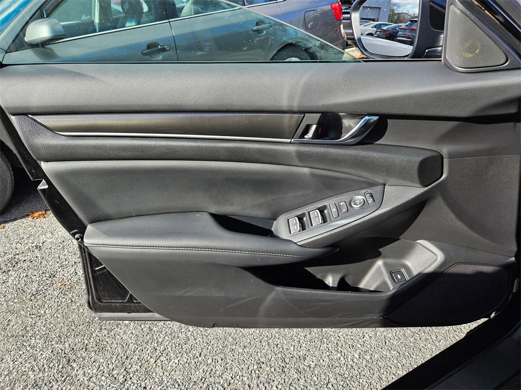 Used 2022 Honda Accord Sport image 7