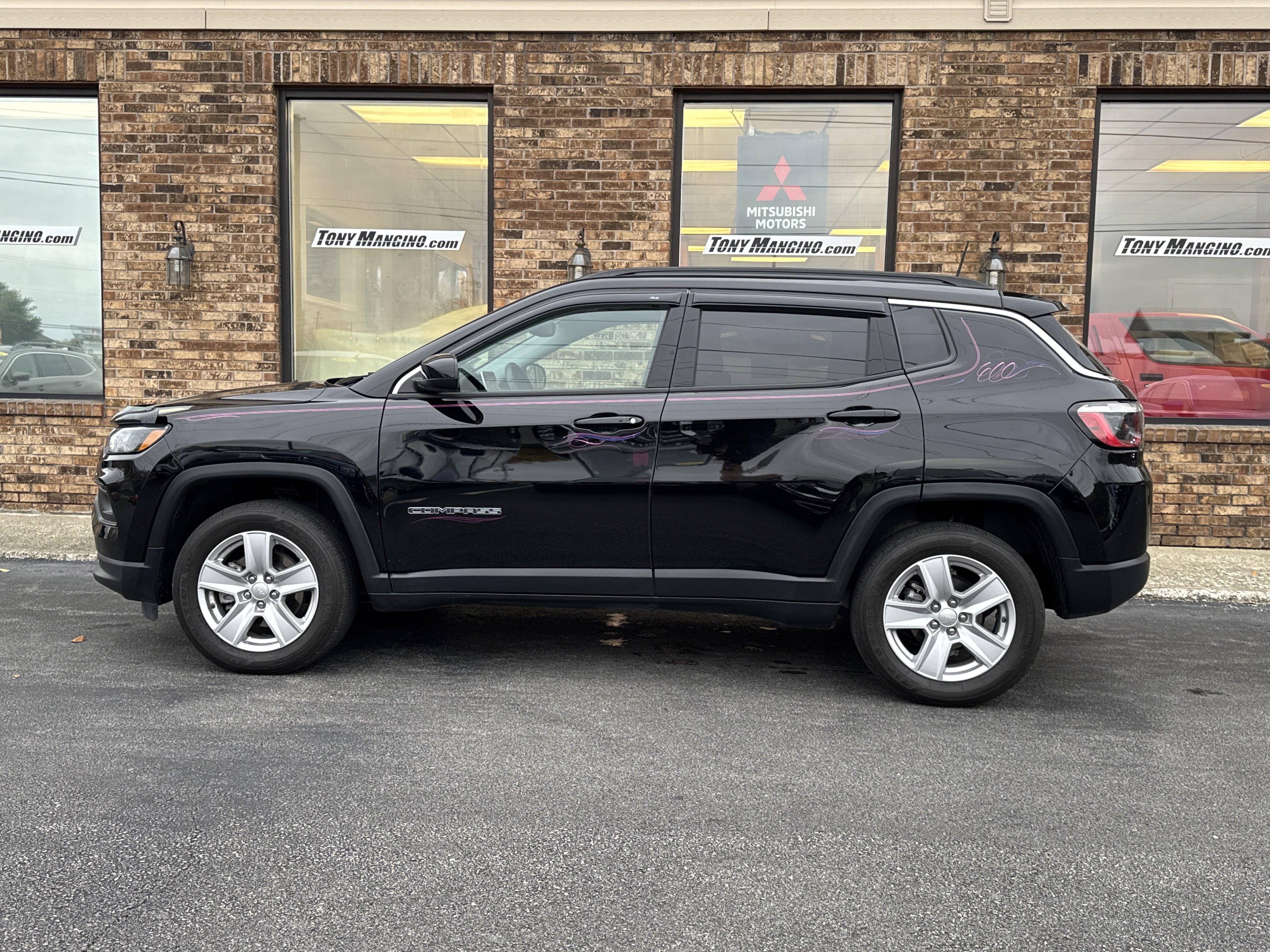 Used 2022 Jeep Compass Latitude w/ Convenience Group image 2