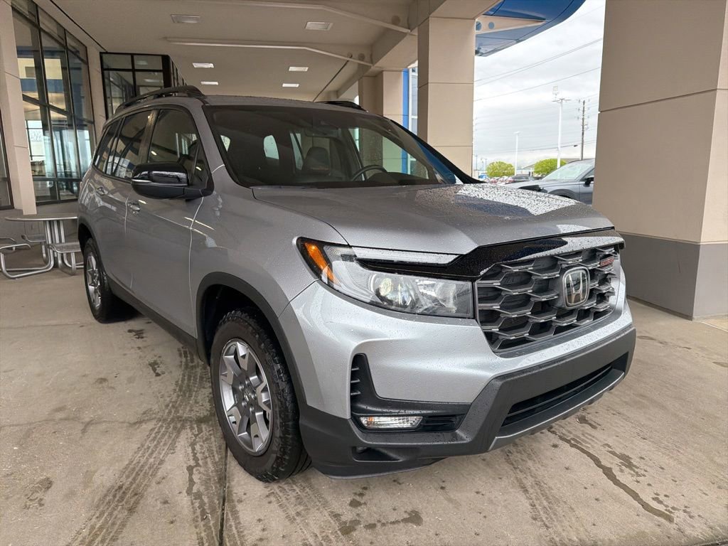 Certified 2023 Honda Passport TrailSport image 7
