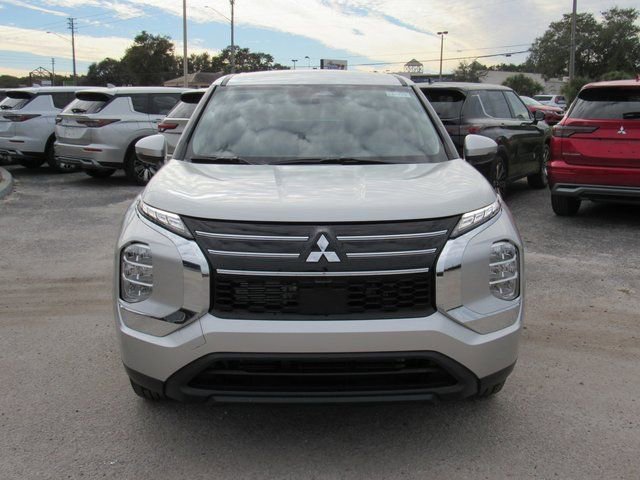 New 2026 Mitsubishi Outlander ES image 6