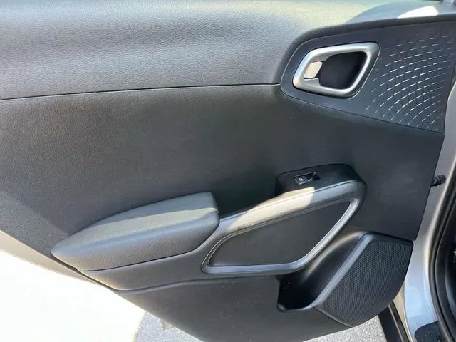 Used 2025 Kia Soul EX FWD image 20