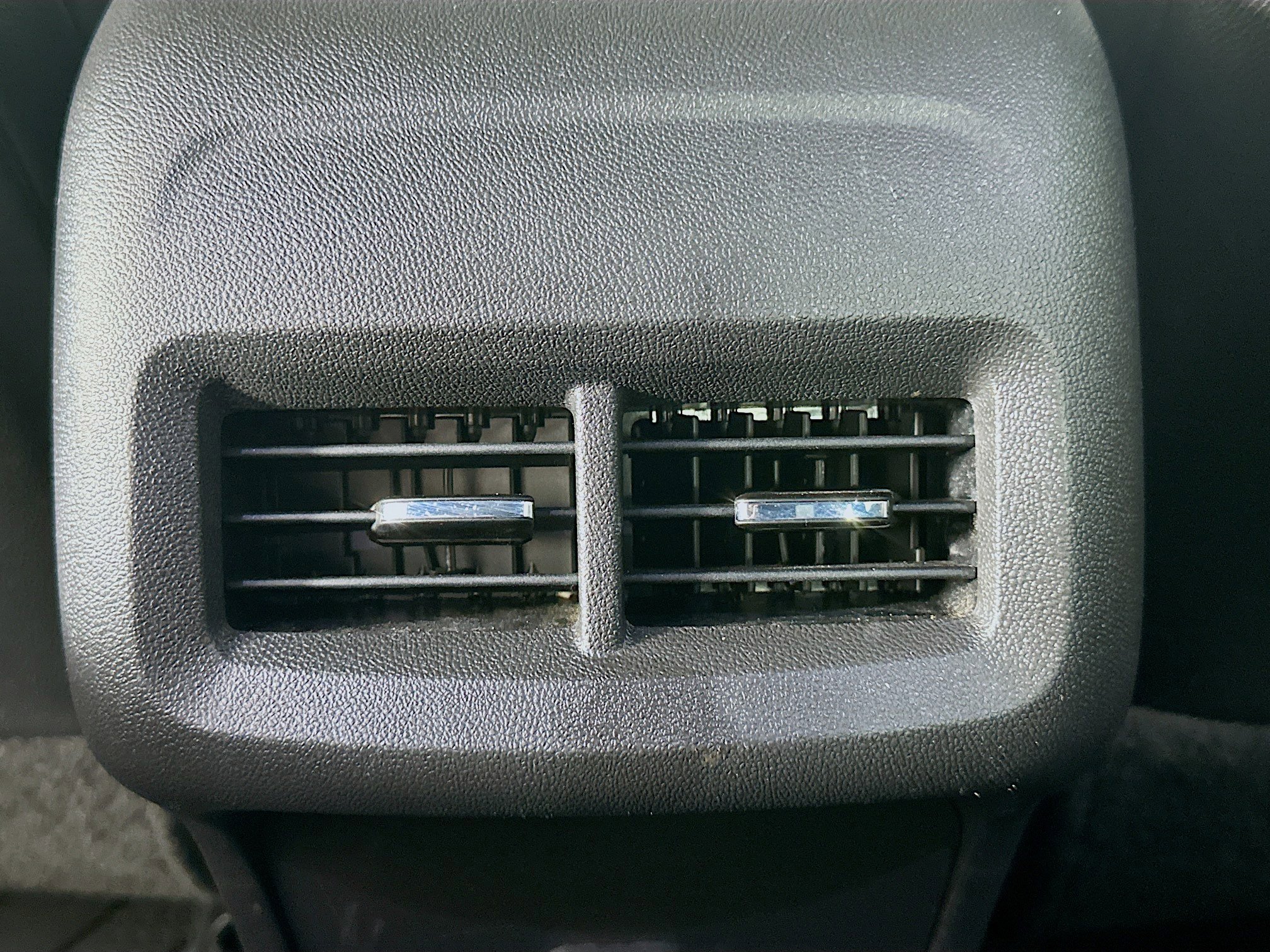 Used 2021 Chevrolet Equinox LT image 28