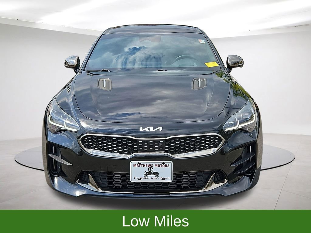 Used 2022 Kia Stinger GT2 video 2