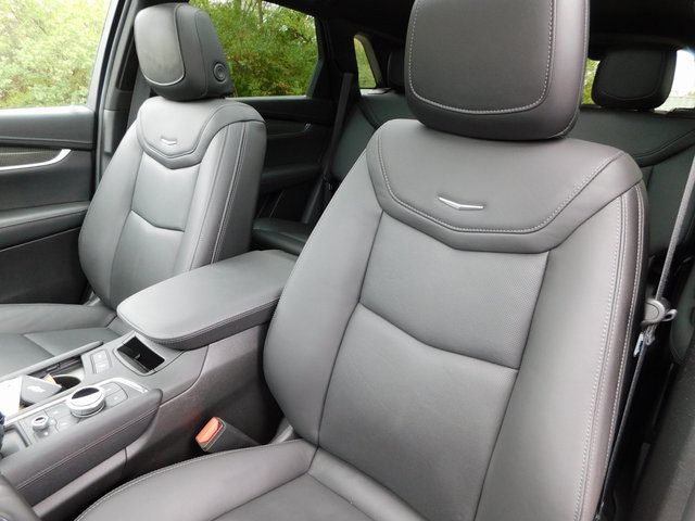 Used 2022 Cadillac XT5 Sportv w/ Technology Package image 16