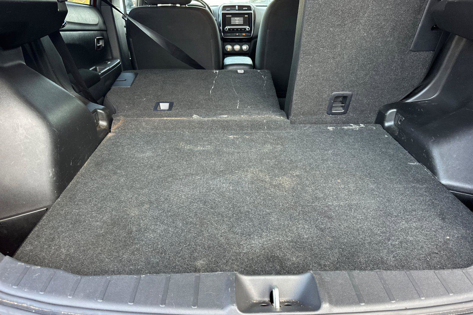 Used 2021 Mitsubishi Outlander Sport Black Edition image 15