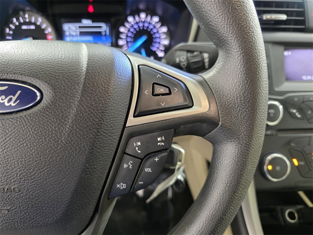 Used 2015 Ford Fusion SE image 21