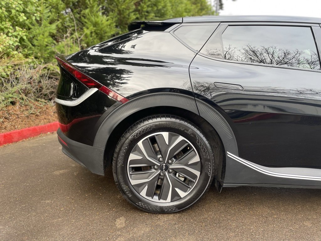 Used 2024 Kia EV6 Light image 4