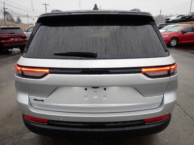 New 2025 Jeep Grand Cherokee Limited w/ MOPAR Finishing Package image 4