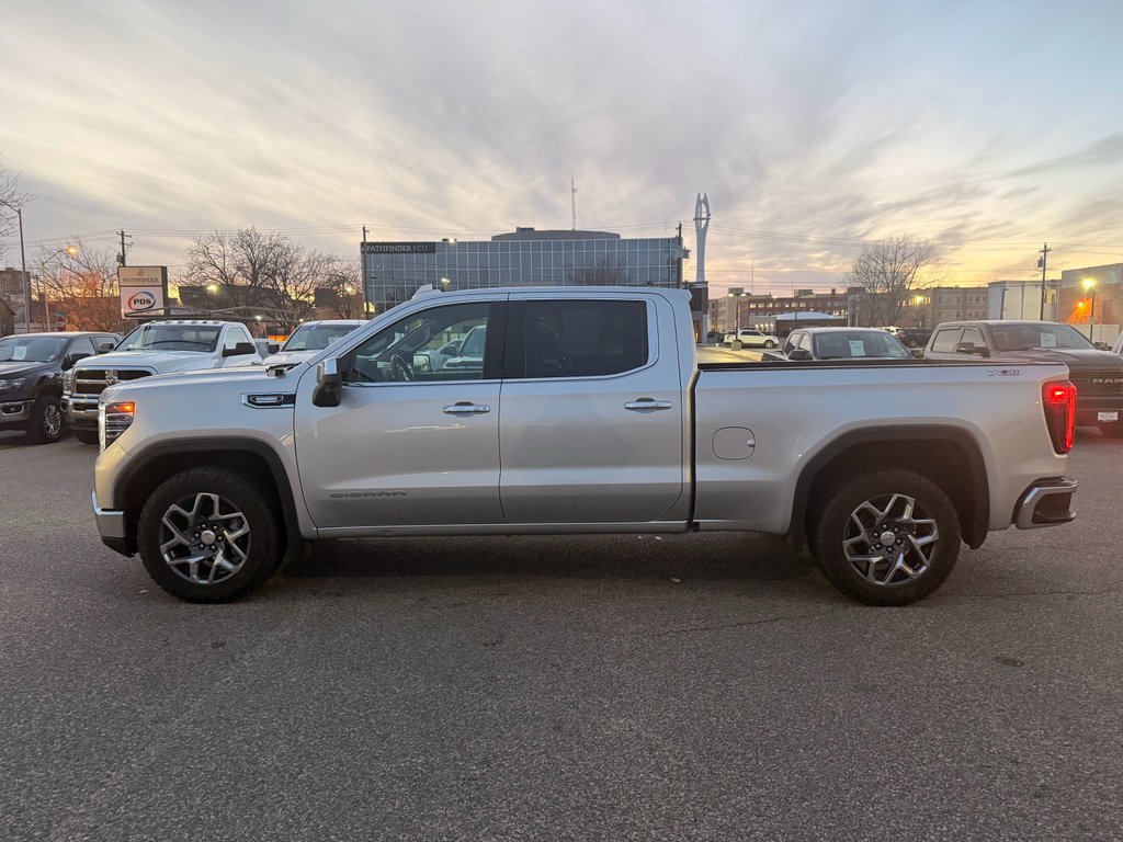 Used 2022 GMC Sierra 1500 SLT w/ SLT Premium Plus Package AWD/4WD image 1