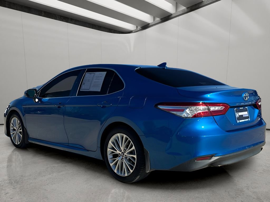 Used 2019 Toyota Camry XLE image 7