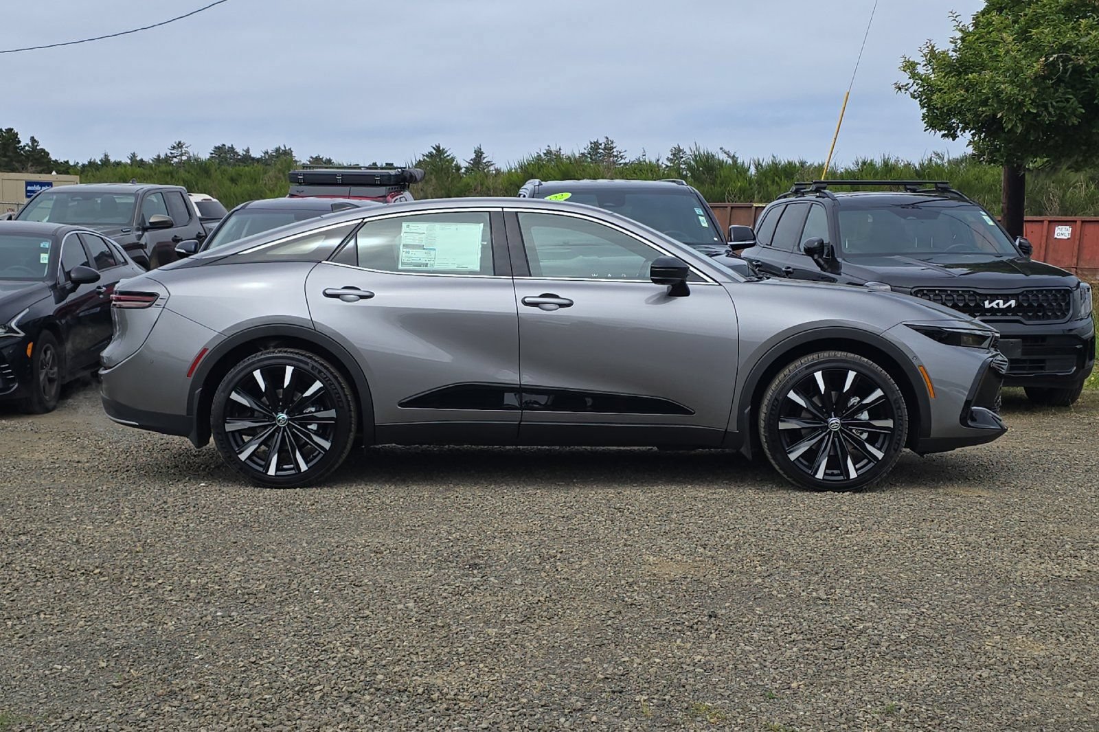 New 2026 Toyota Crown Platinum AWD/4WD image 3