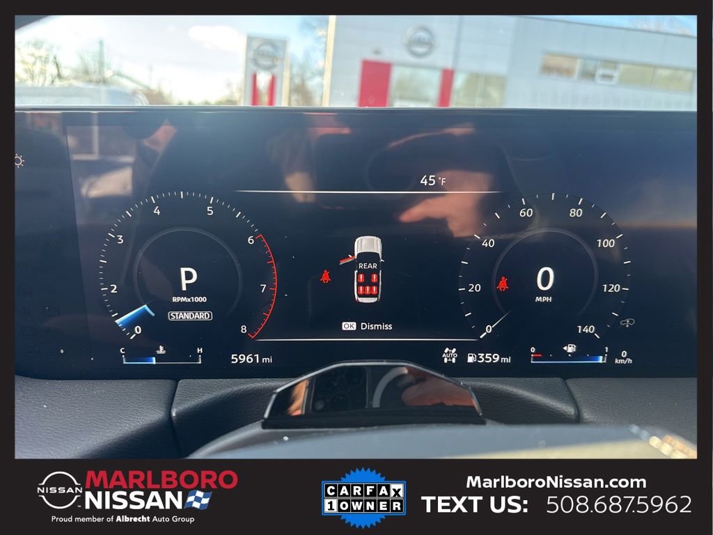 Certified 2025 Nissan Armada Platinum Reserve image 32