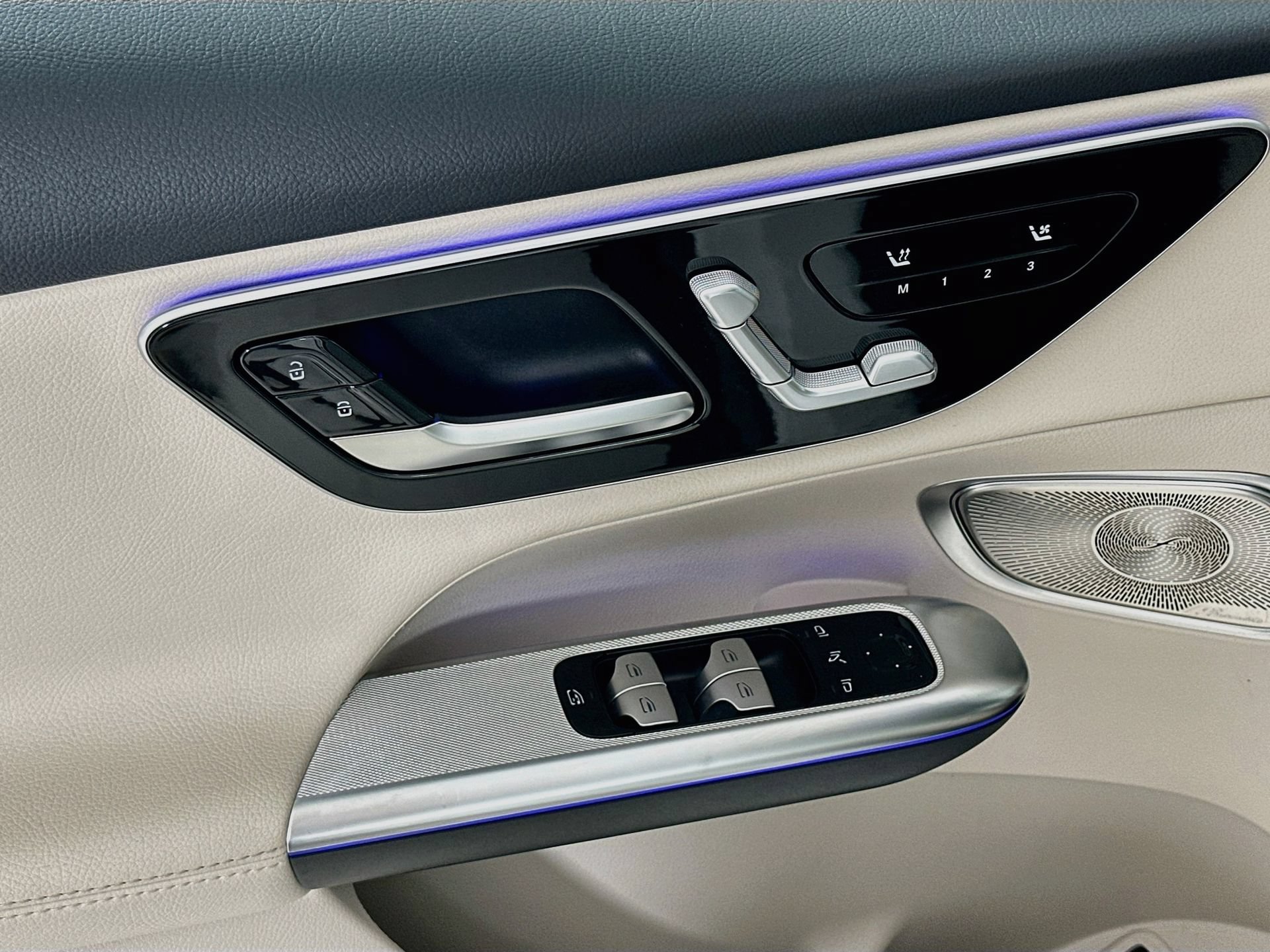 Certified 2026 Mercedes-Benz GLC 300 image 19
