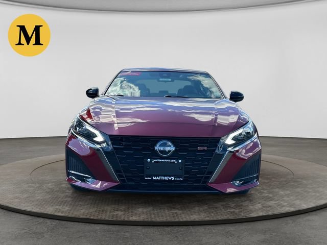 Certified 2024 Nissan Altima 2.5 SR w/ SR Premium Package AWD/4WD image 9
