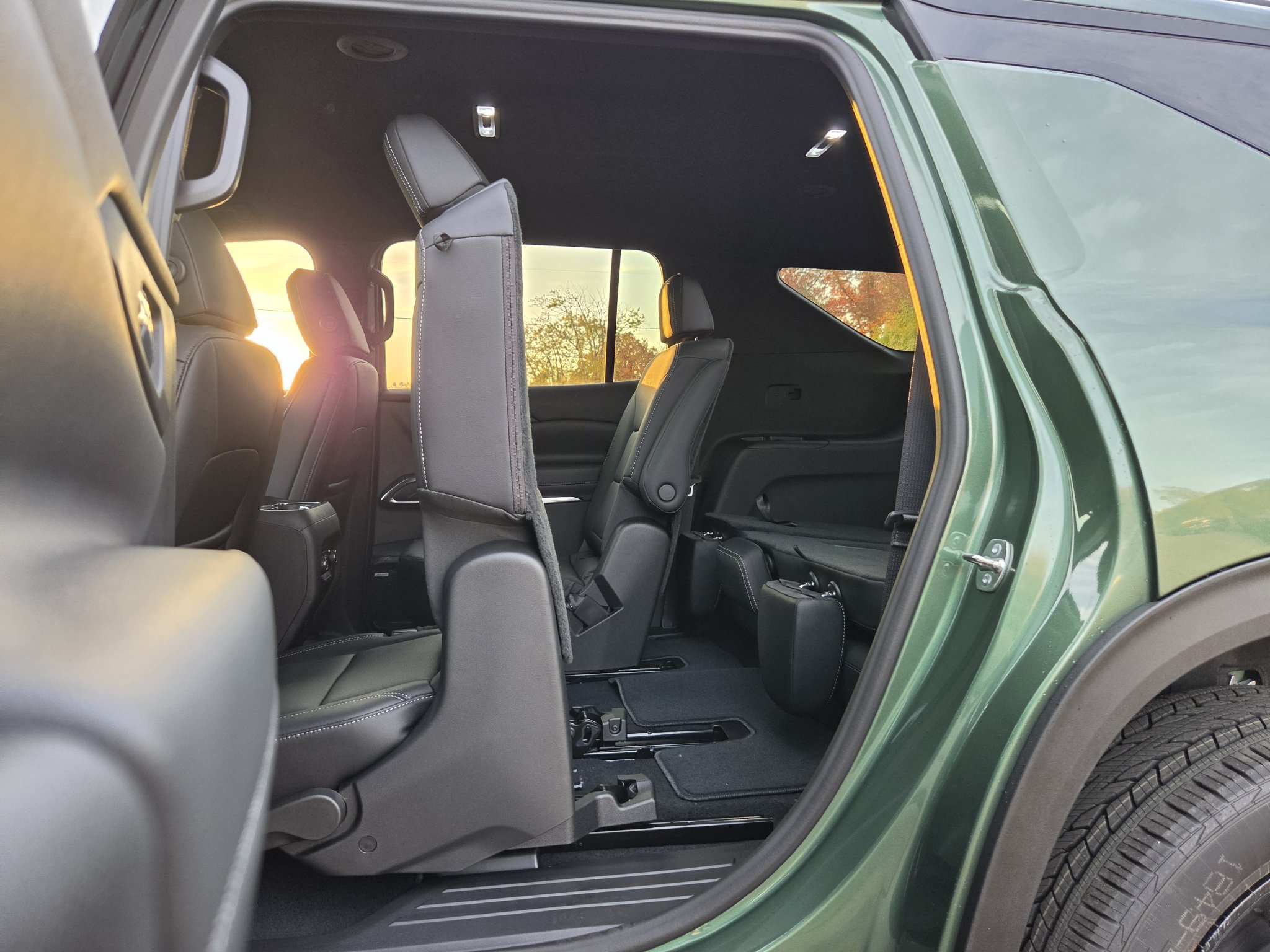 New 2027 Chevrolet Traverse LT w/ Enhanced Driving Package AWD/4WD image 30